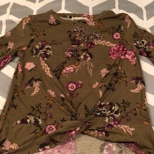 NWOT WALLFLOWER MED FLORAL CROP TOP